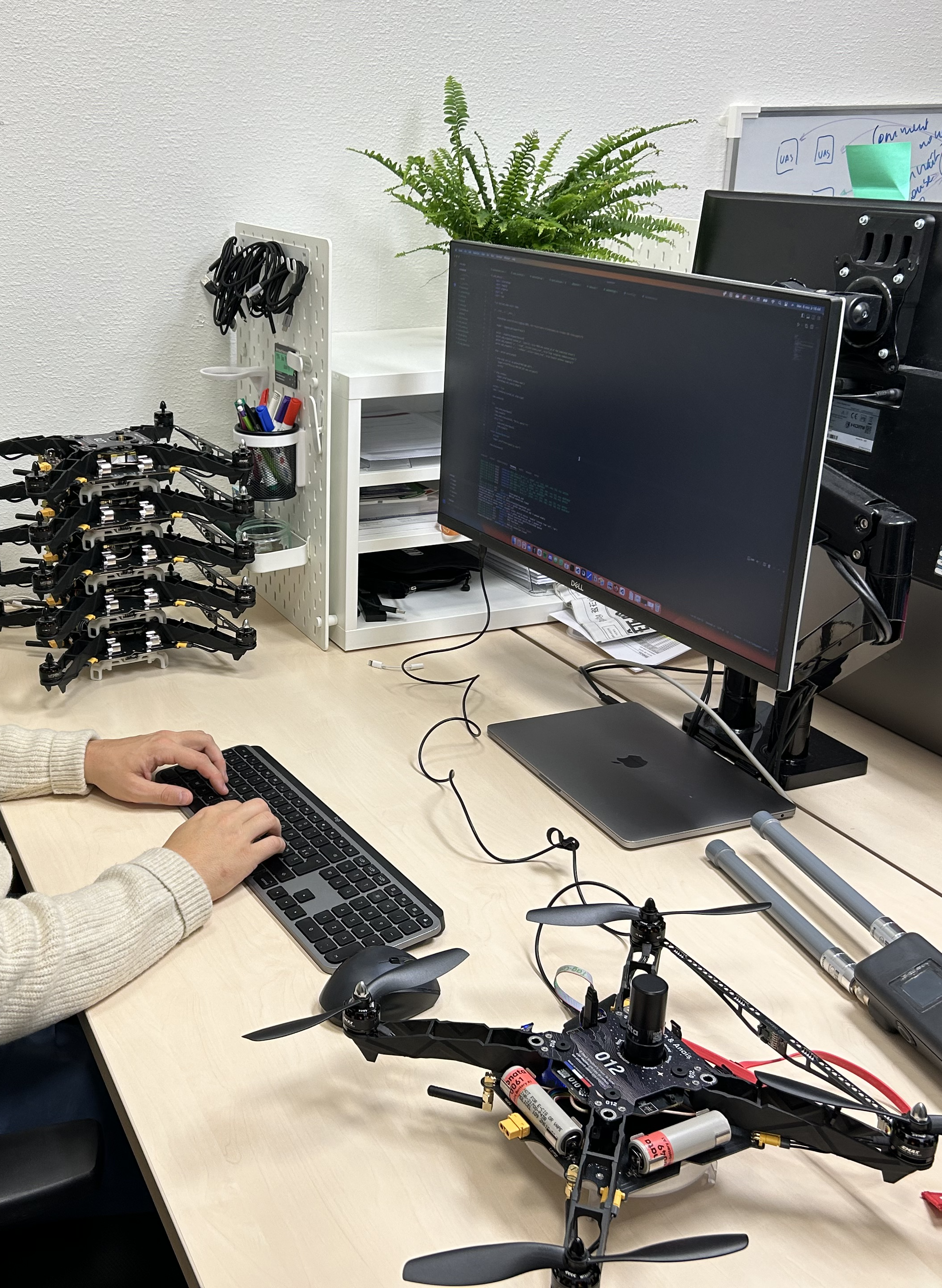 Code et développement de logiciel embarqué drone sur mesure